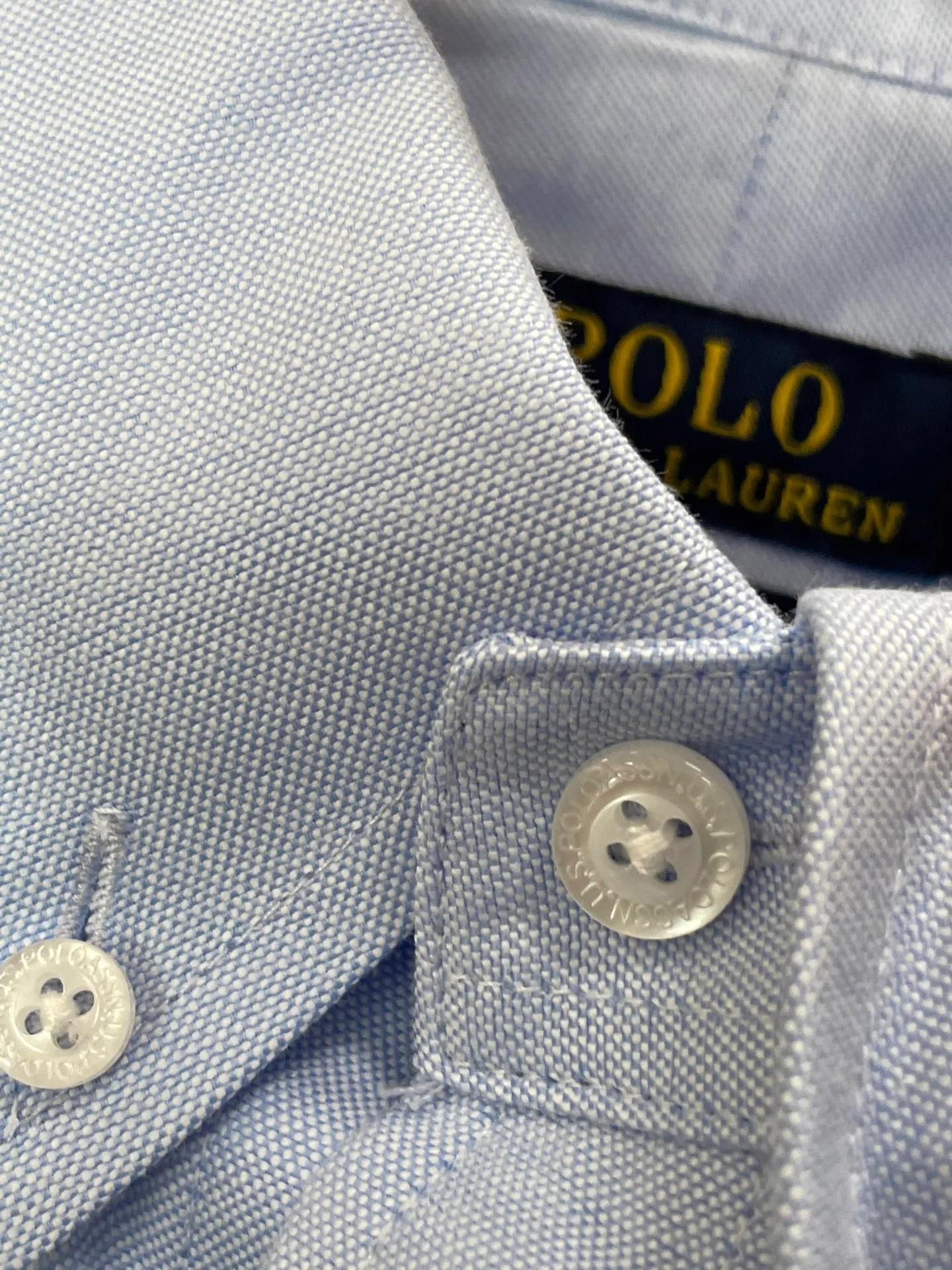 P220 🌸🌸🌸 POLO Ralph Lauren [High Quality] Classic shirt! Classic casual shirt made of pure cotton fabric with unique design, simple, clean and classic version design. It is a versatile style that can be switched at will. The fabric feels soft and delicate, highly breathable, close to the skin and comfortable to wear. It can be worn alone as an inner layer. Its versatile performance is beyond your imagination! The upper body of the ready-to-wear is simple and classic yet elegant! Size:M-XXL